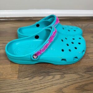 Crocs Clogs Women 11 MEN 9 Teal Blue Pink Faux Trim Classic Slip On Water Shoes
